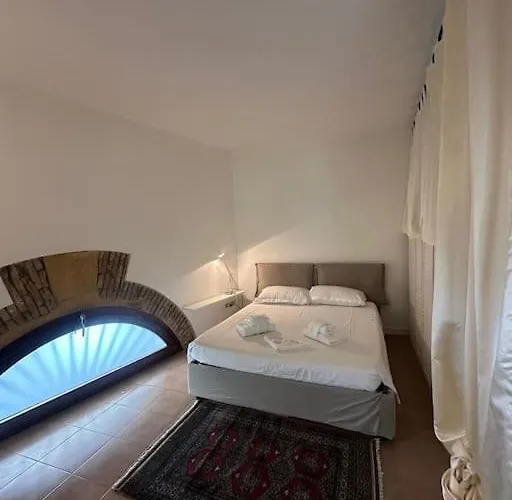 Arena Opera House Apartman *