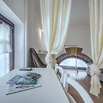 Arena Opera House Apartment