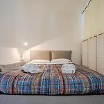 Arena Opera House Apartment